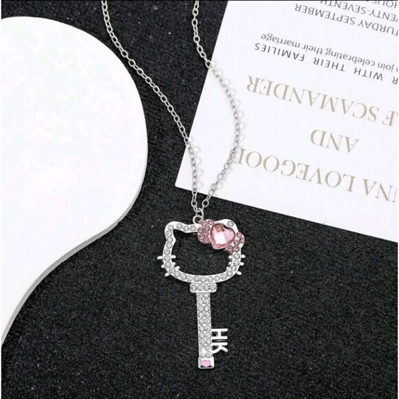 Sanrio Hello Kitty Key Pink Bow Rhinestone Pendant Necklace NEW - Picture 1 of 5